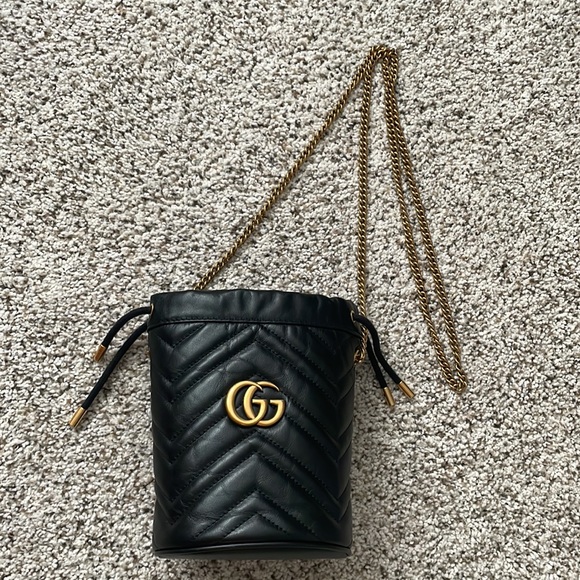 Gucci Marmont Bucket Bag ***Authentic*** - Picture 2 of 7